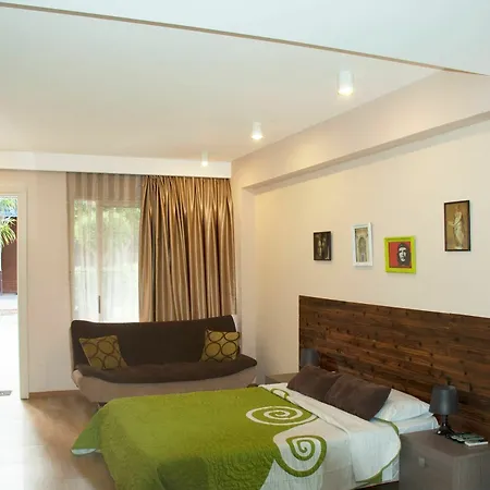 Sunrise Arches Apartments * Limassol